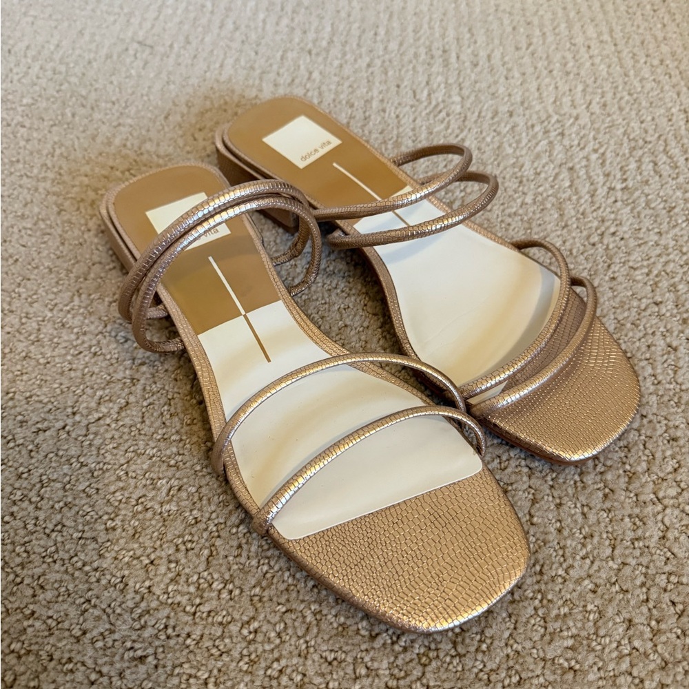Dolce vita sandals